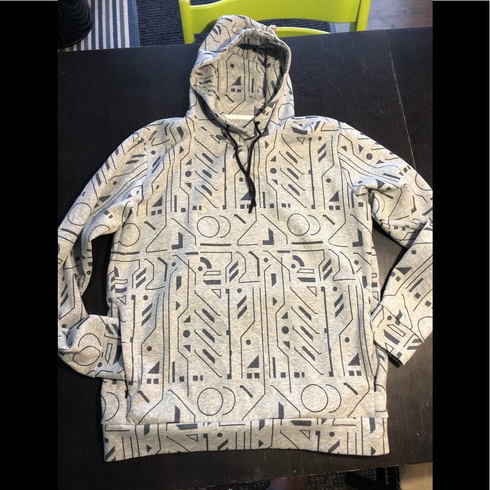 NWOT Under Armour UA S graphic hoodie